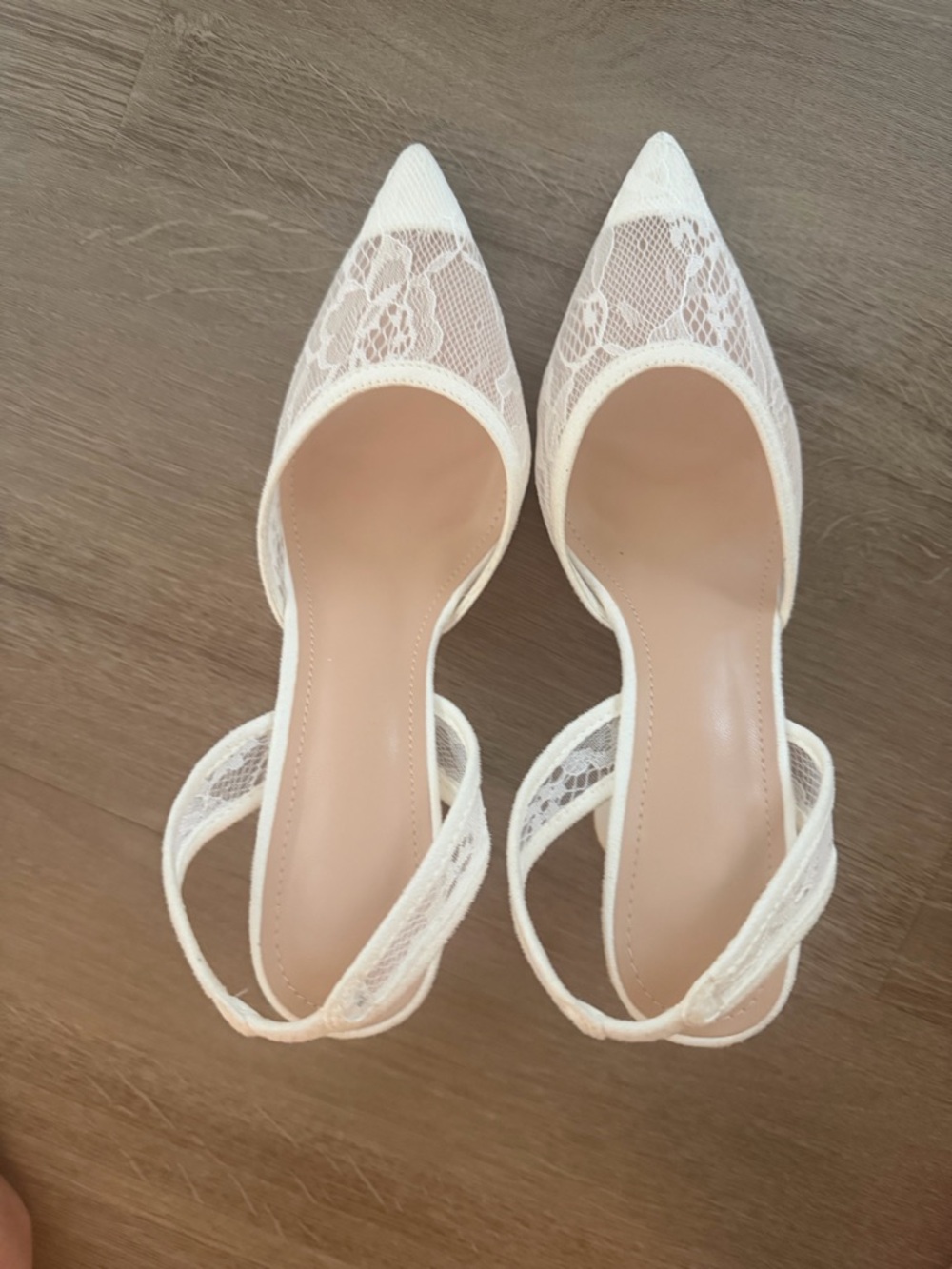Women’s Ivory Lace Pointed-Toe Slingback Flats
